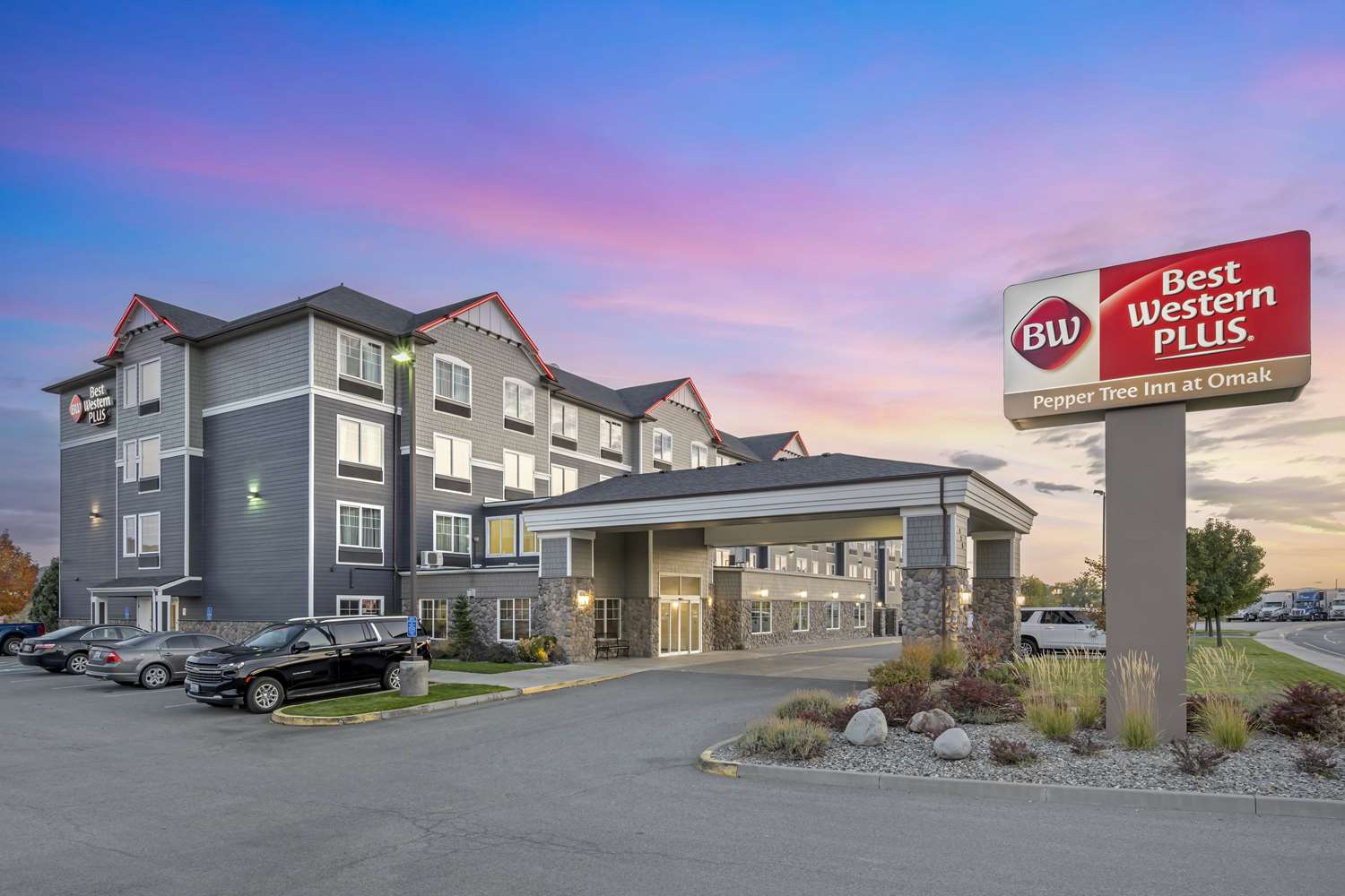Best Western Plus Peppertree Inn At Omak 45/45