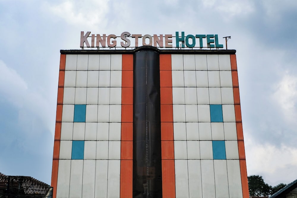 King Stone Hotel by ZUZU 4/56
