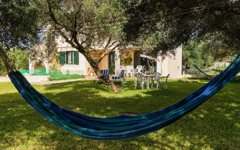 Koxyli Village Studios &amp; Apartments 24/50