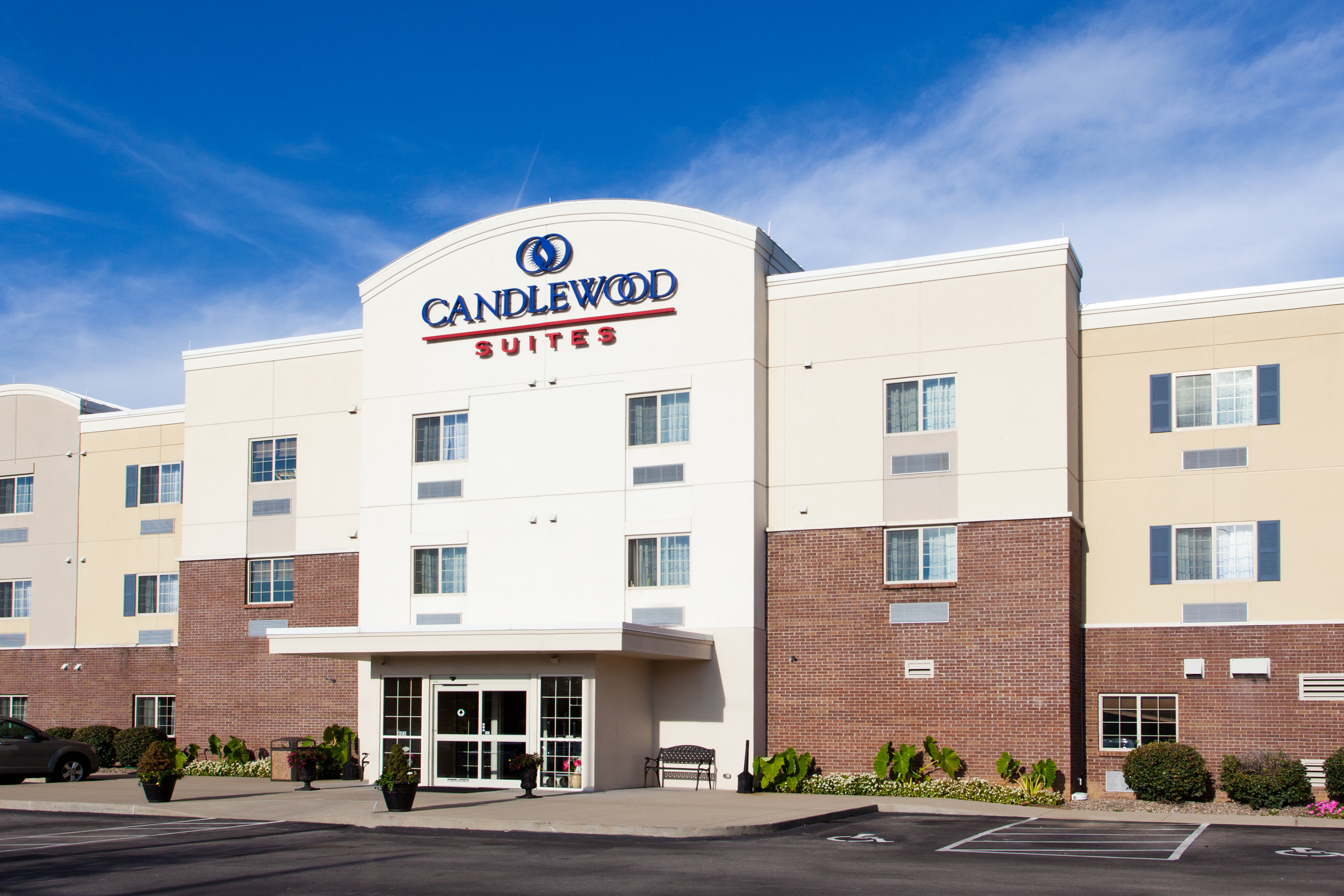 Candlewood Suites Lexington 8/74