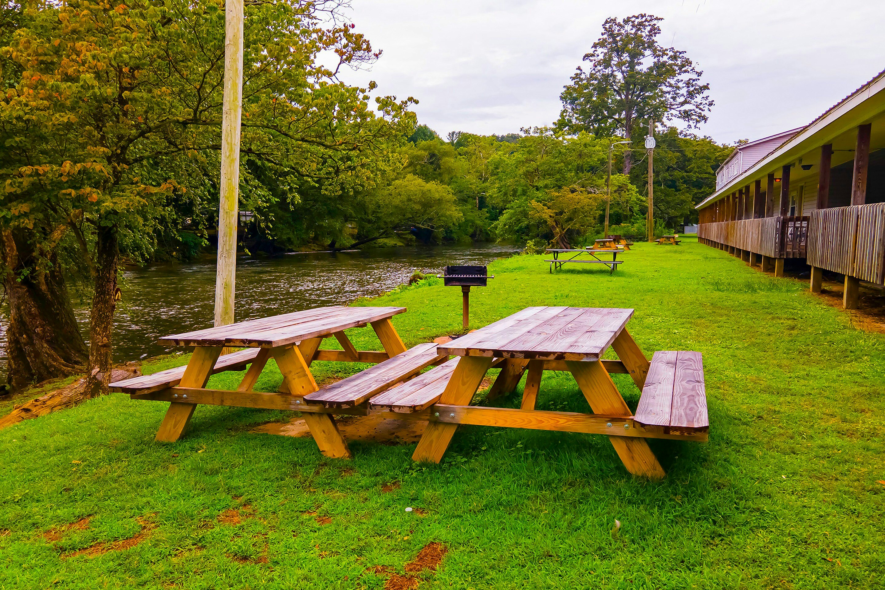 Lloyd's On The River Country Inn By OYO 14/27