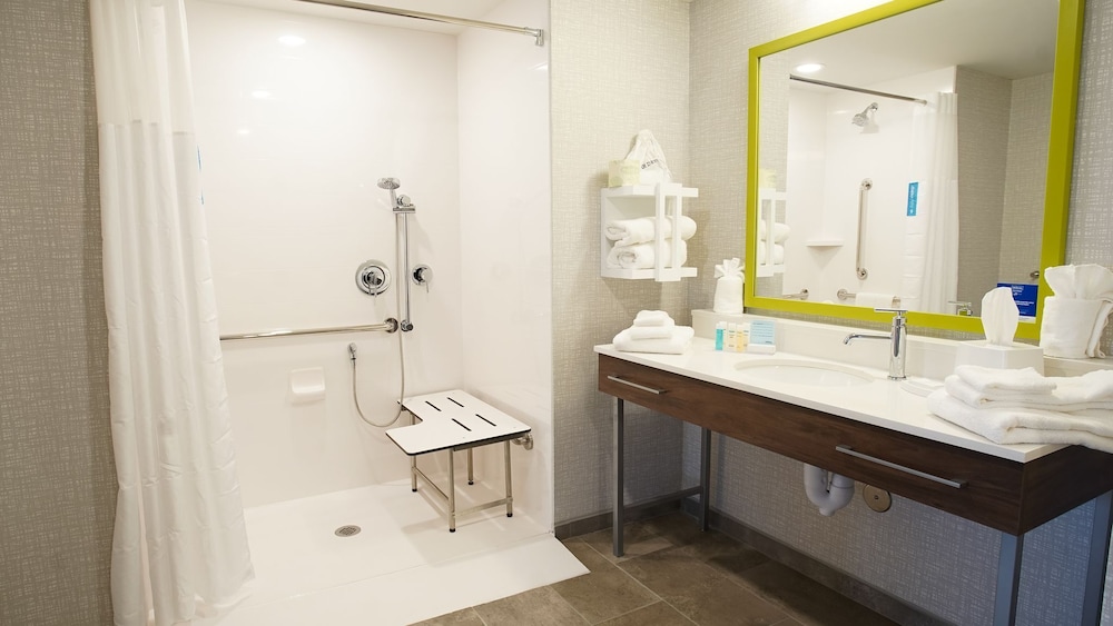 Hampton Inn Suites St Clairsville 15/32