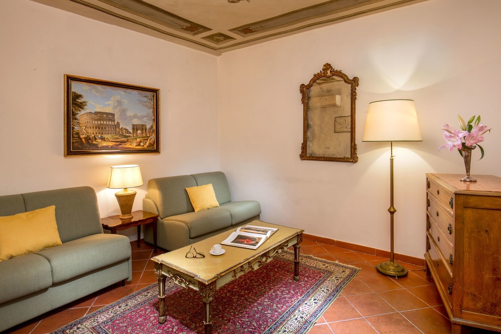 Boutique Hotel Campo De Fiori 27/50