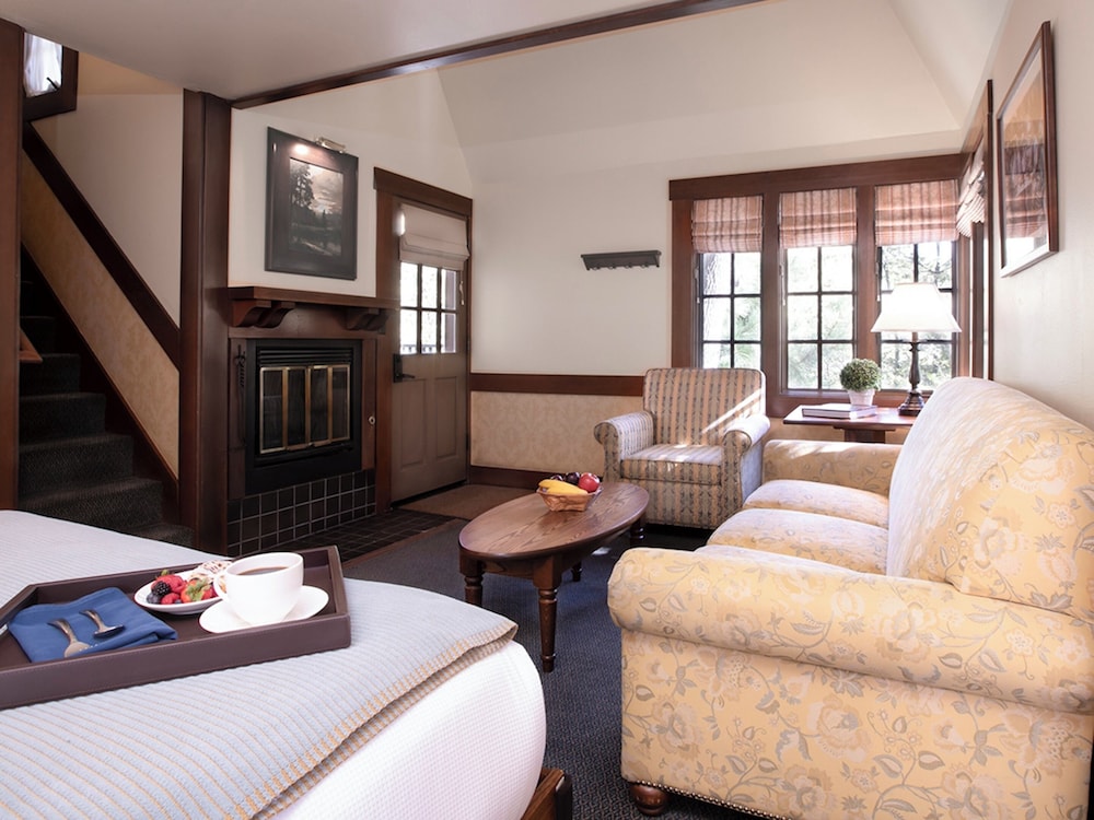 UCLA Lake Arrowhead Lodge 7/50