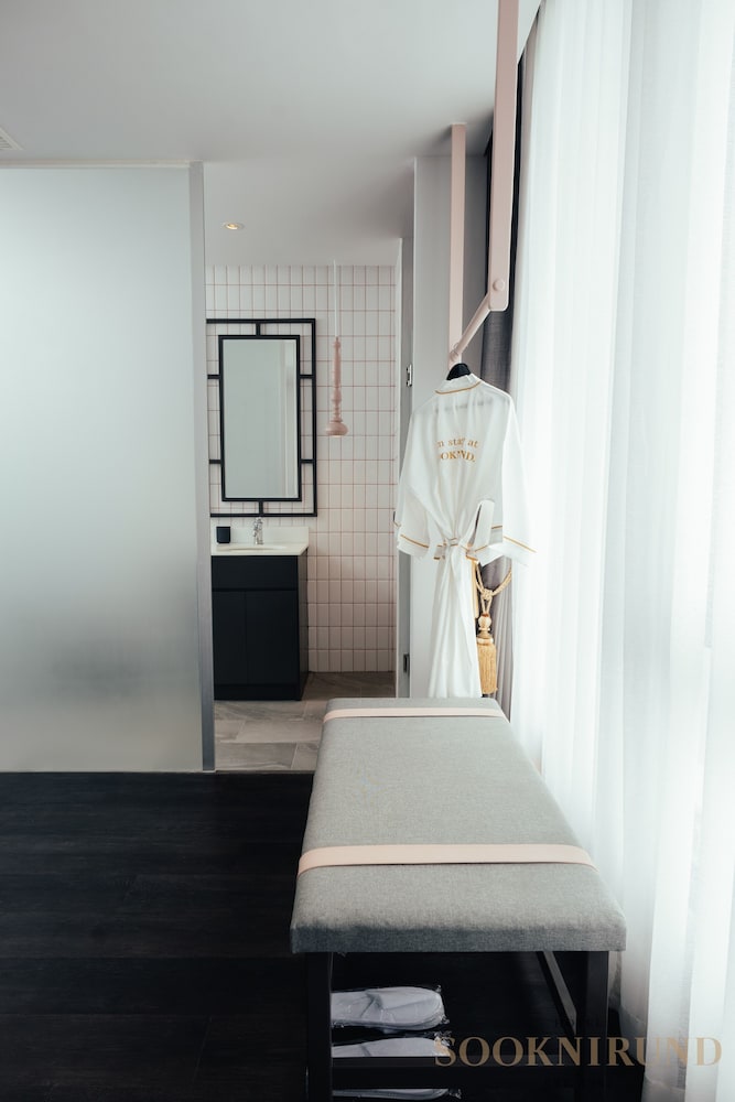 Sooknirund Hotel (SHA Extra Plus) 31/50