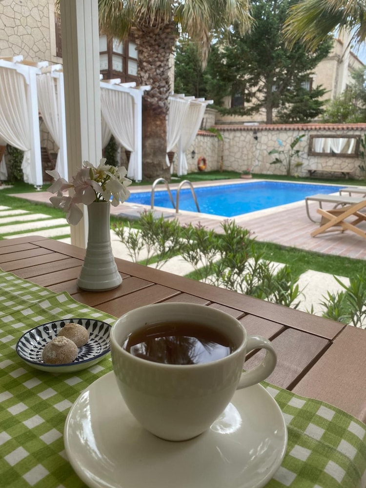 Alacati Balbadem Hotel 52/59