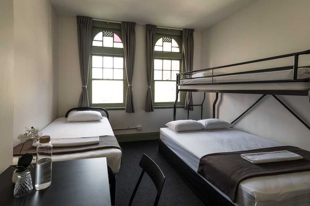 Sydney Central Hostel 11/37