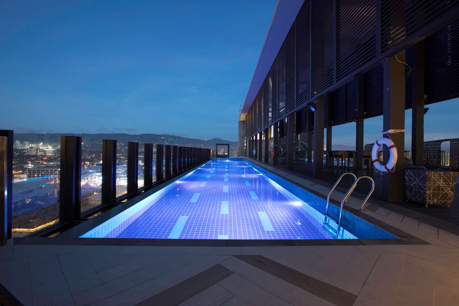 Bai Hotel Cebu, WorldHotels Elite 21/23
