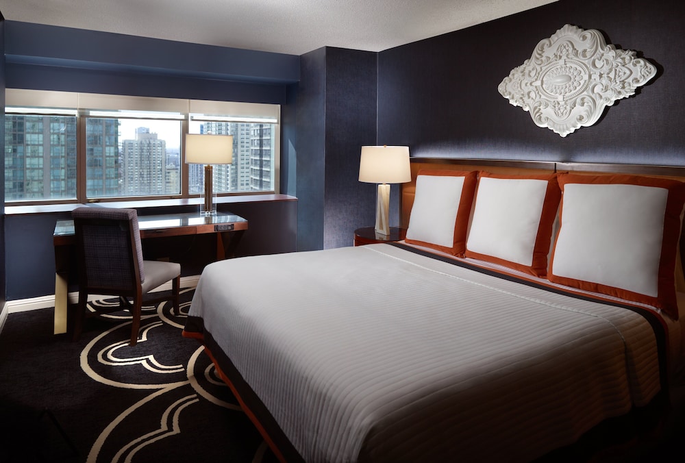 Omni Chicago Hotel 18/84