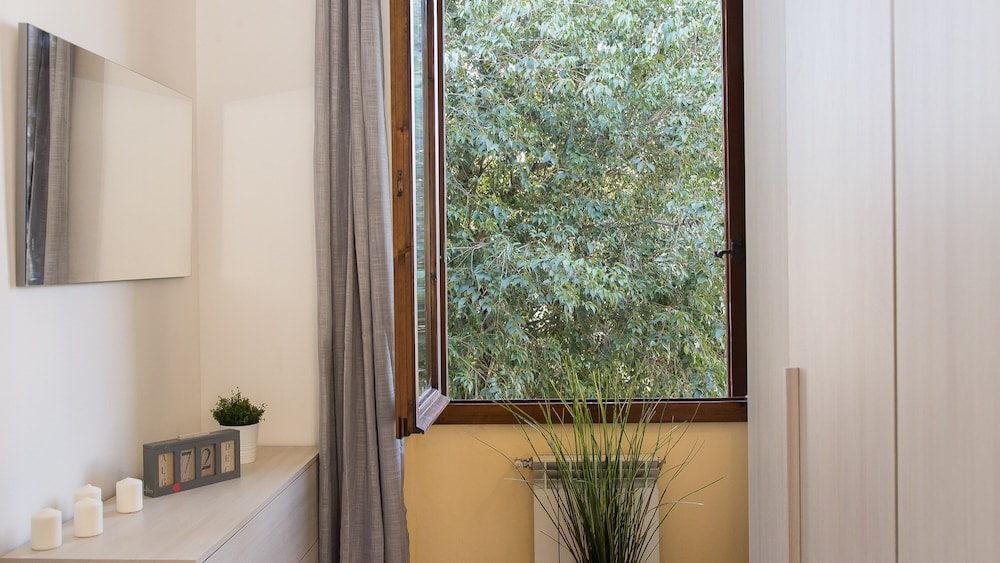 Rental In Rome Rosselli Palace Deluxe 4 Apartment 25/49