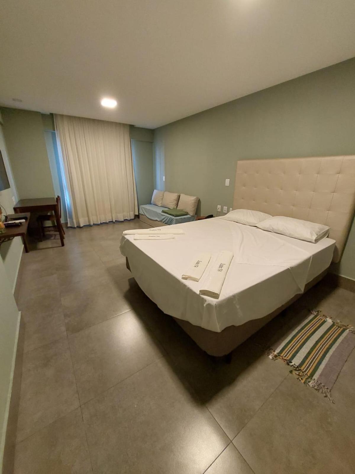 Hotel Illusion 18/50