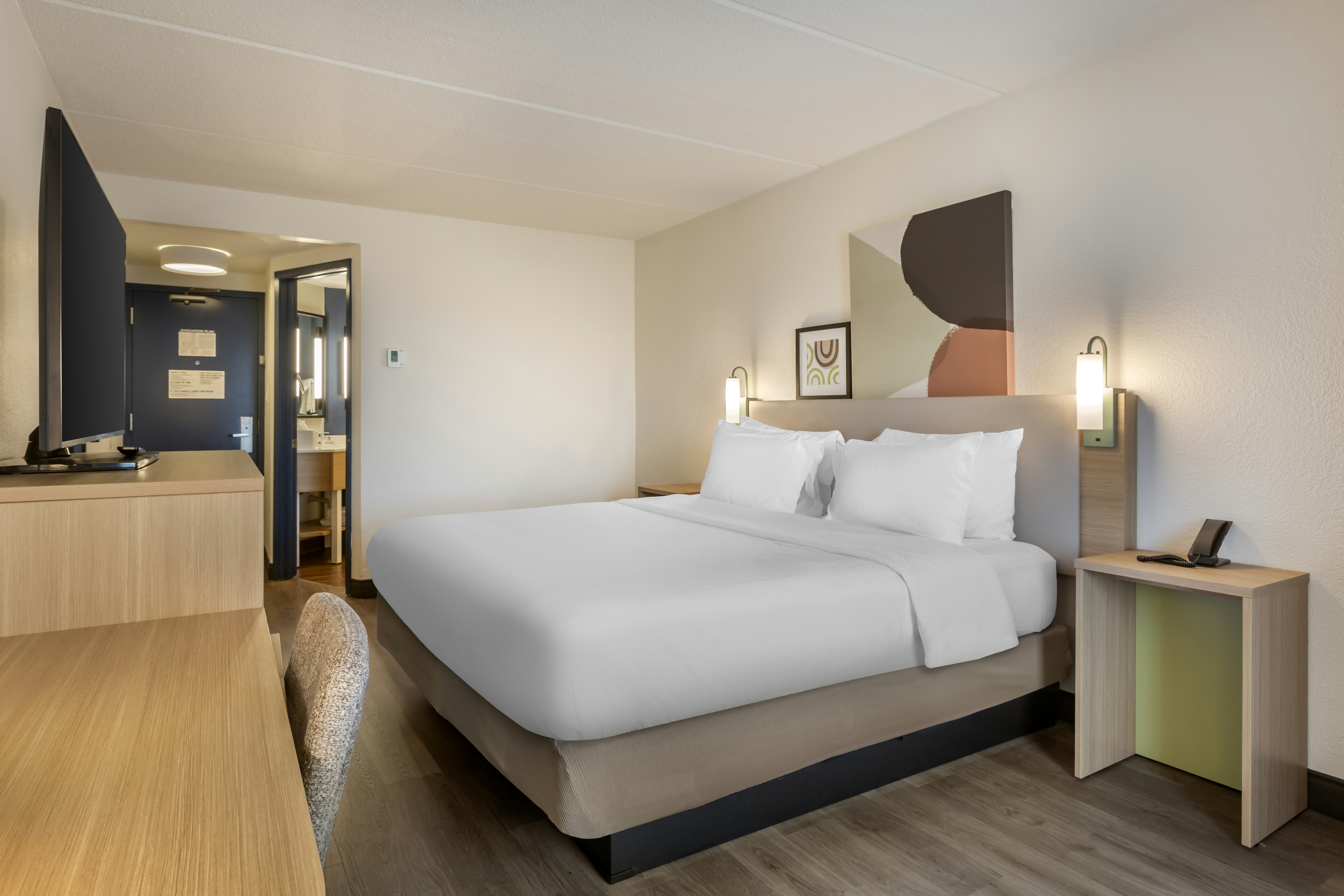 غرفة بسرير كينج، Spark by Hilton Atlanta Airport South College Park 2/2