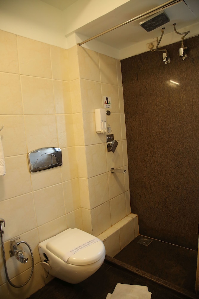 HOTEL SUDESH TOWER 6/37