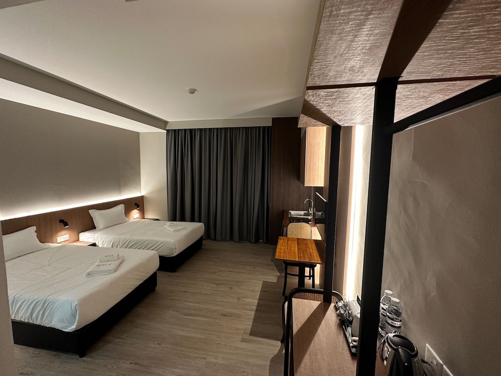 Roxy Hotel Aiman 17/23