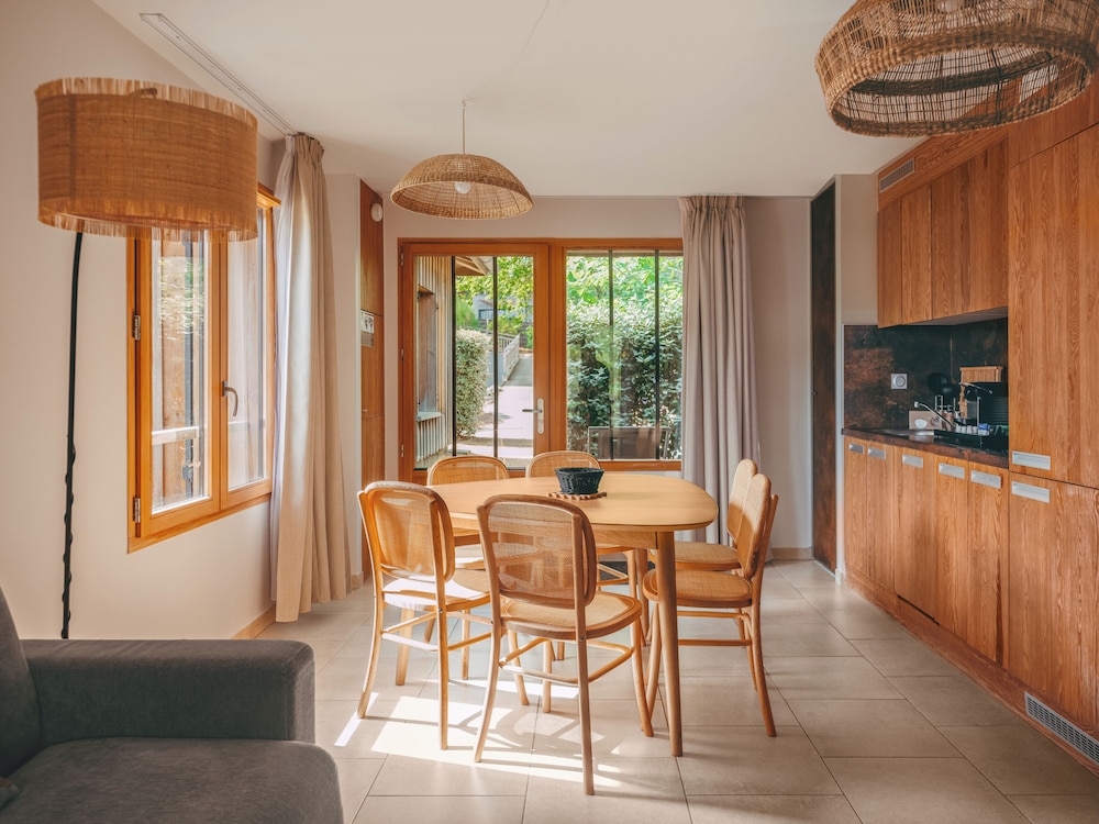Domaine du Ferret Restaurant & Spa by Germain Collection 67/83