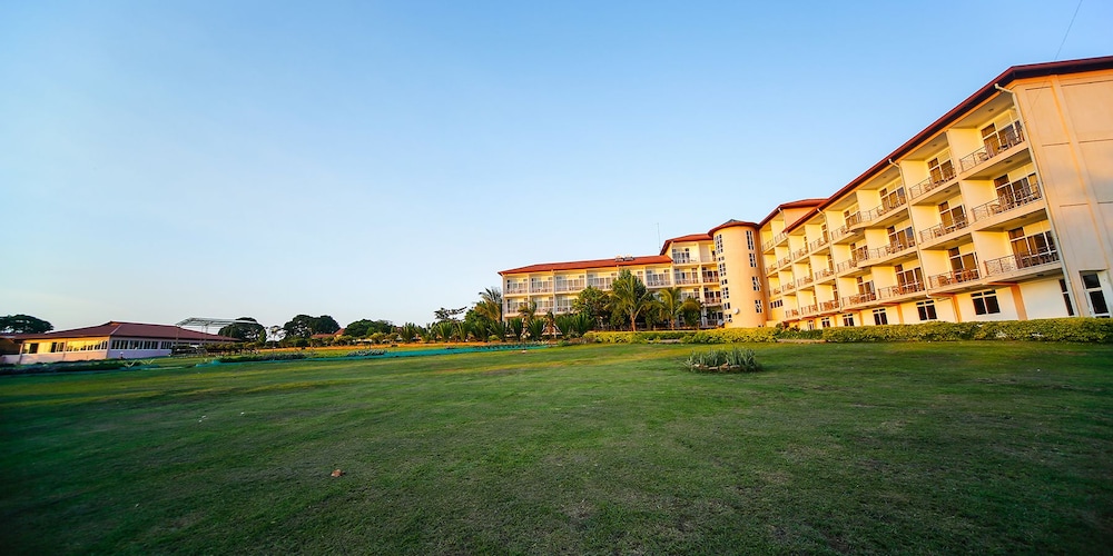 Katomi Kingdom Resort 40/45