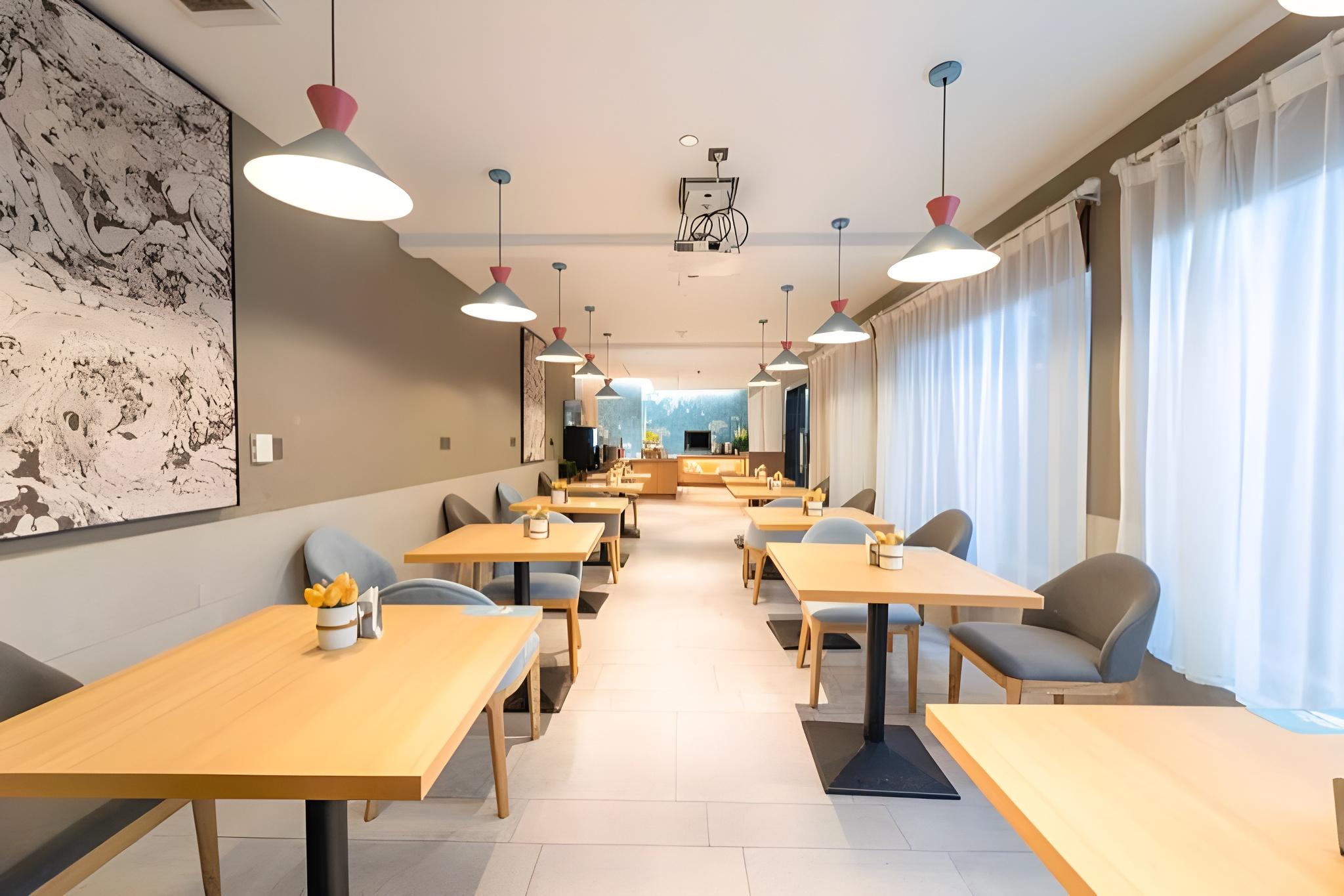 Home Inn Neo (Ningbo Railway Station) 26/31