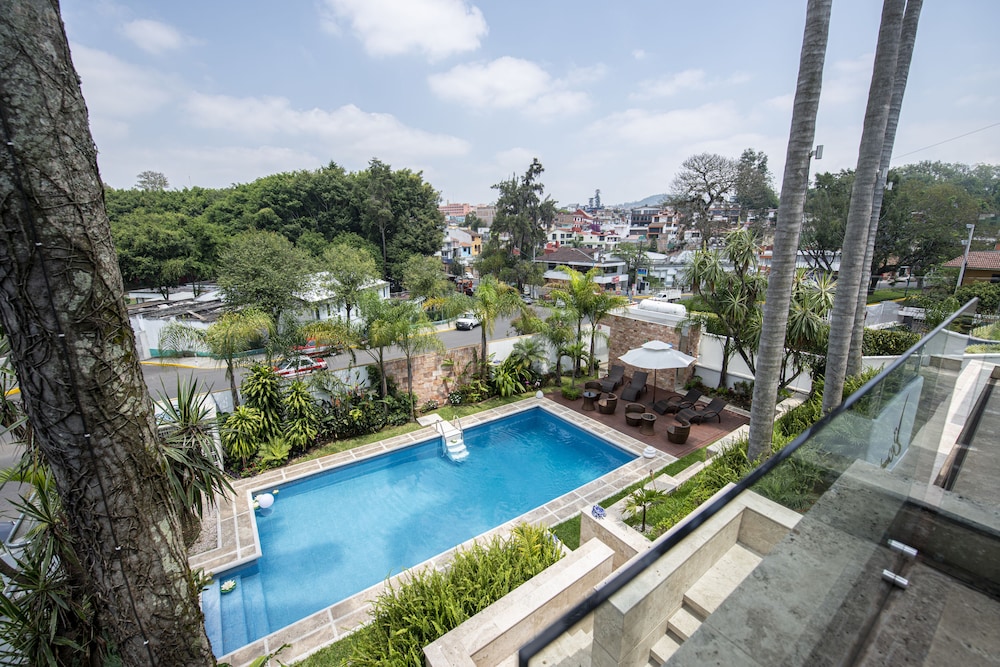 Colombe Hotel Boutique 67/76