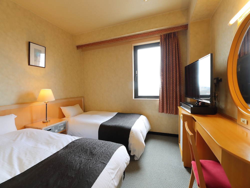 Apa Hotel Tonami-Ekimae 16/64