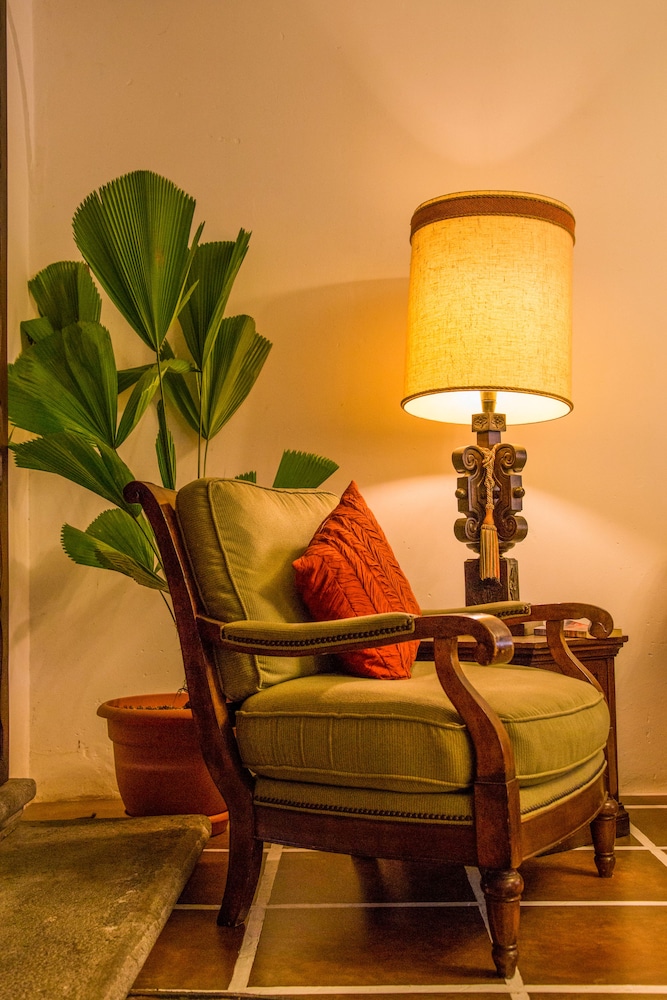 EL CARMEN SUITES 30/35