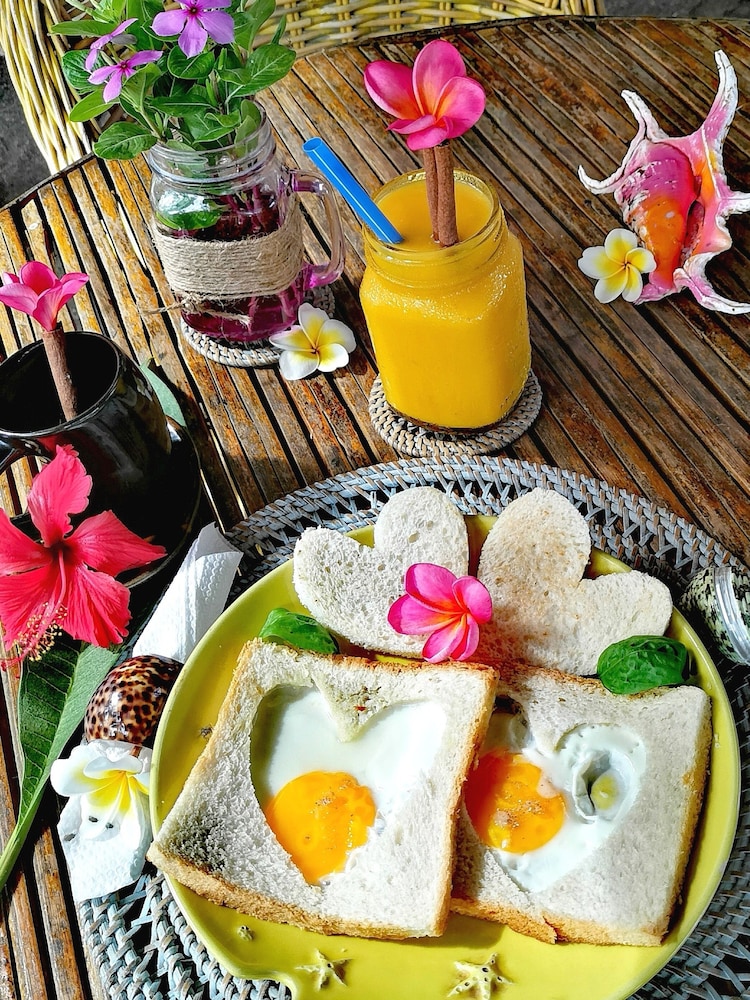 Coconut Garden Beach Resort 38/47