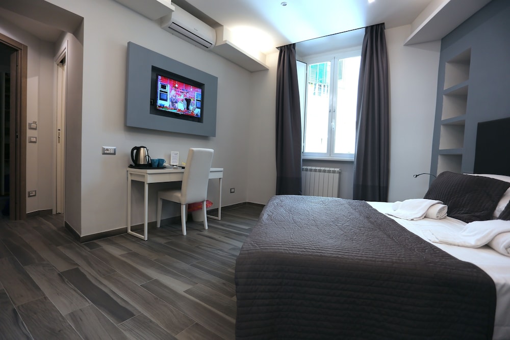 B&B Home 77 14/63