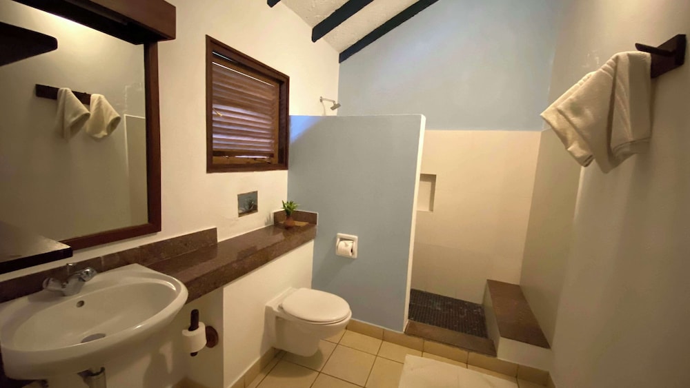 Neptune Palm Beach Boutique Resort & Spa 48/50