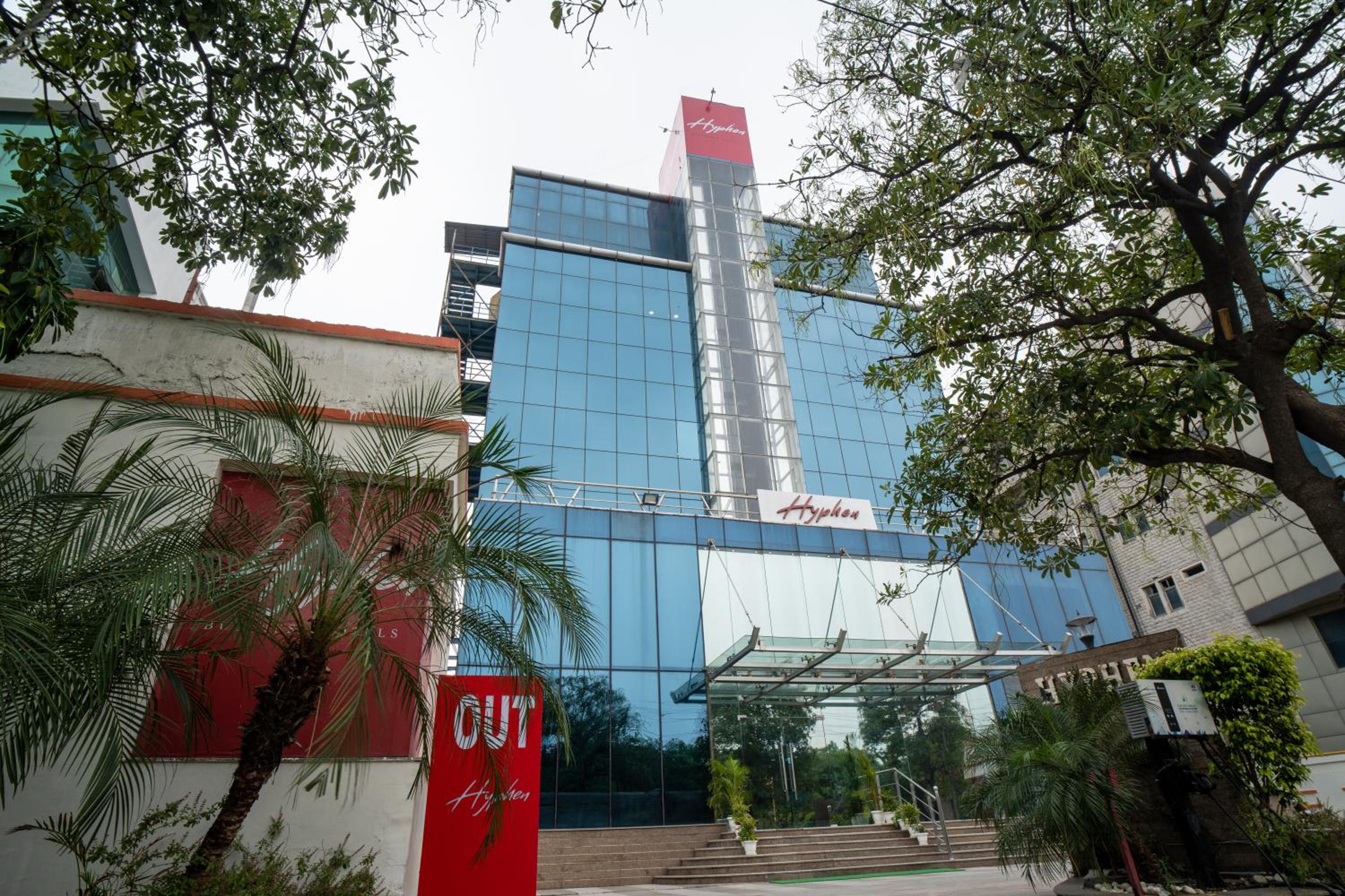 OYO Rooms Noida Sector 62 70/73