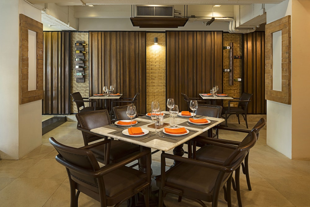 Movenpick Suriwongse Hotel Chiang Mai 49/70