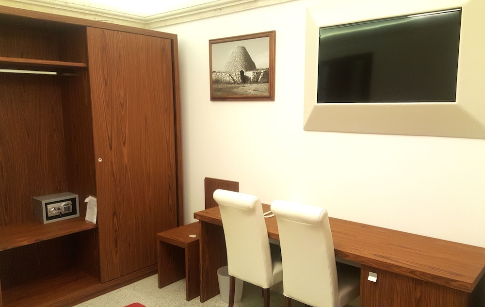 BHB Hotel Manduria 38/50