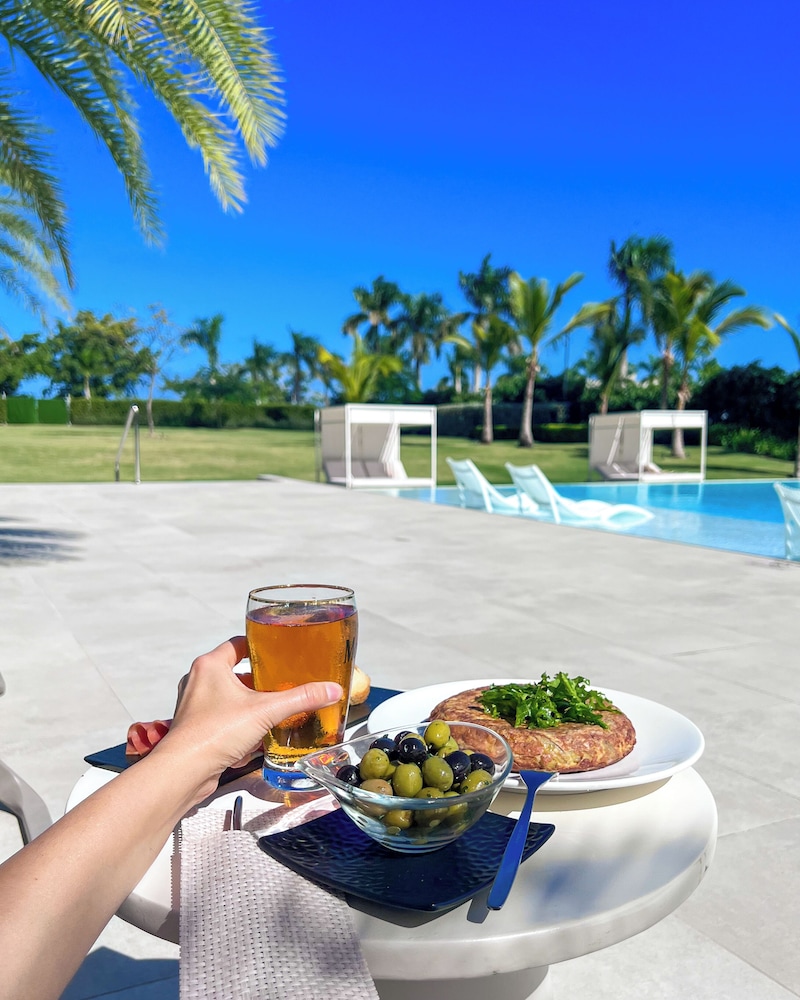 AC Hotel Punta Cana 33/48