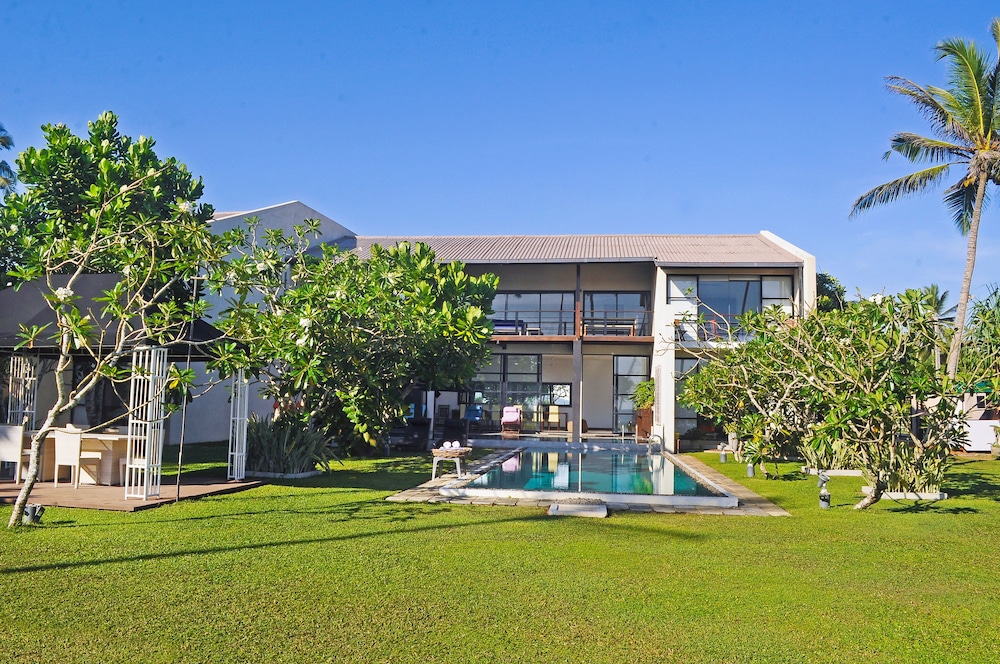 Mirissa Beach Villa 40/46