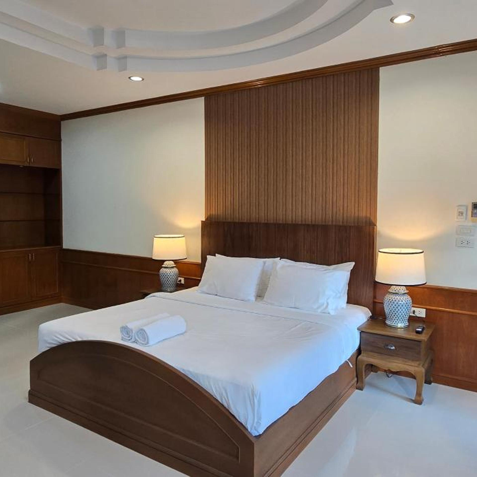 فيلا بغرفتي نوم، ROYAL PINEAPPLE HOTEL a welcome to wealth and good fortune 2/3