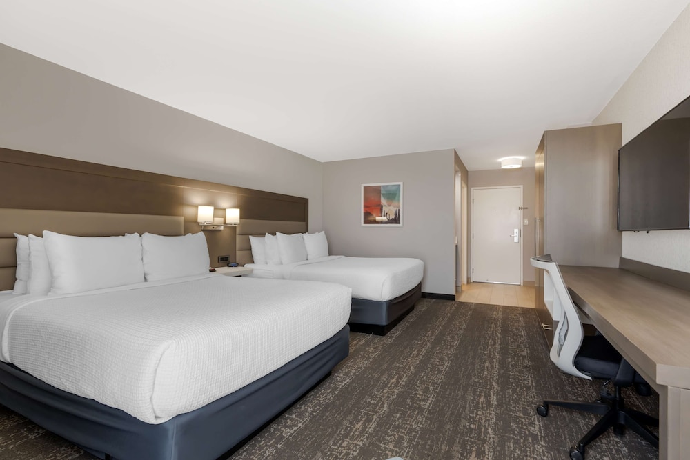 Standard, 2 Queen Beds