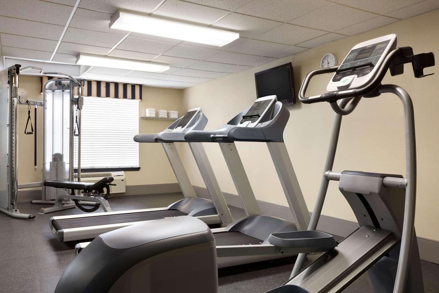 Country Inn & Suites by Radisson, Kingsland Naval Base Area 10/18