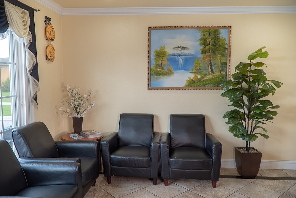 Sea Breeze Inn 36/64