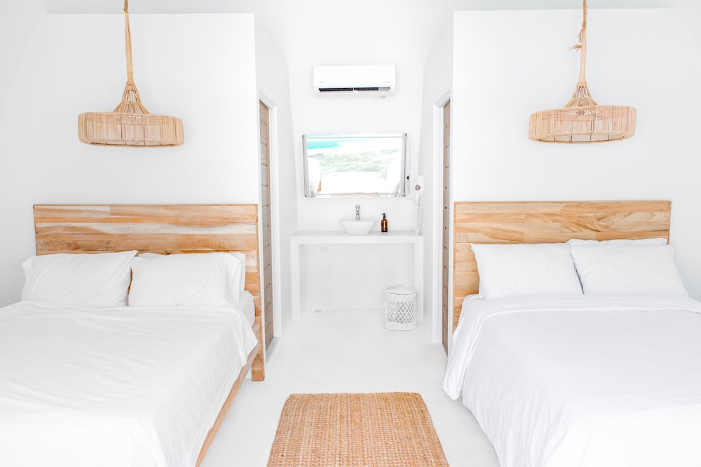 Igloo Beach Lodge 9/36
