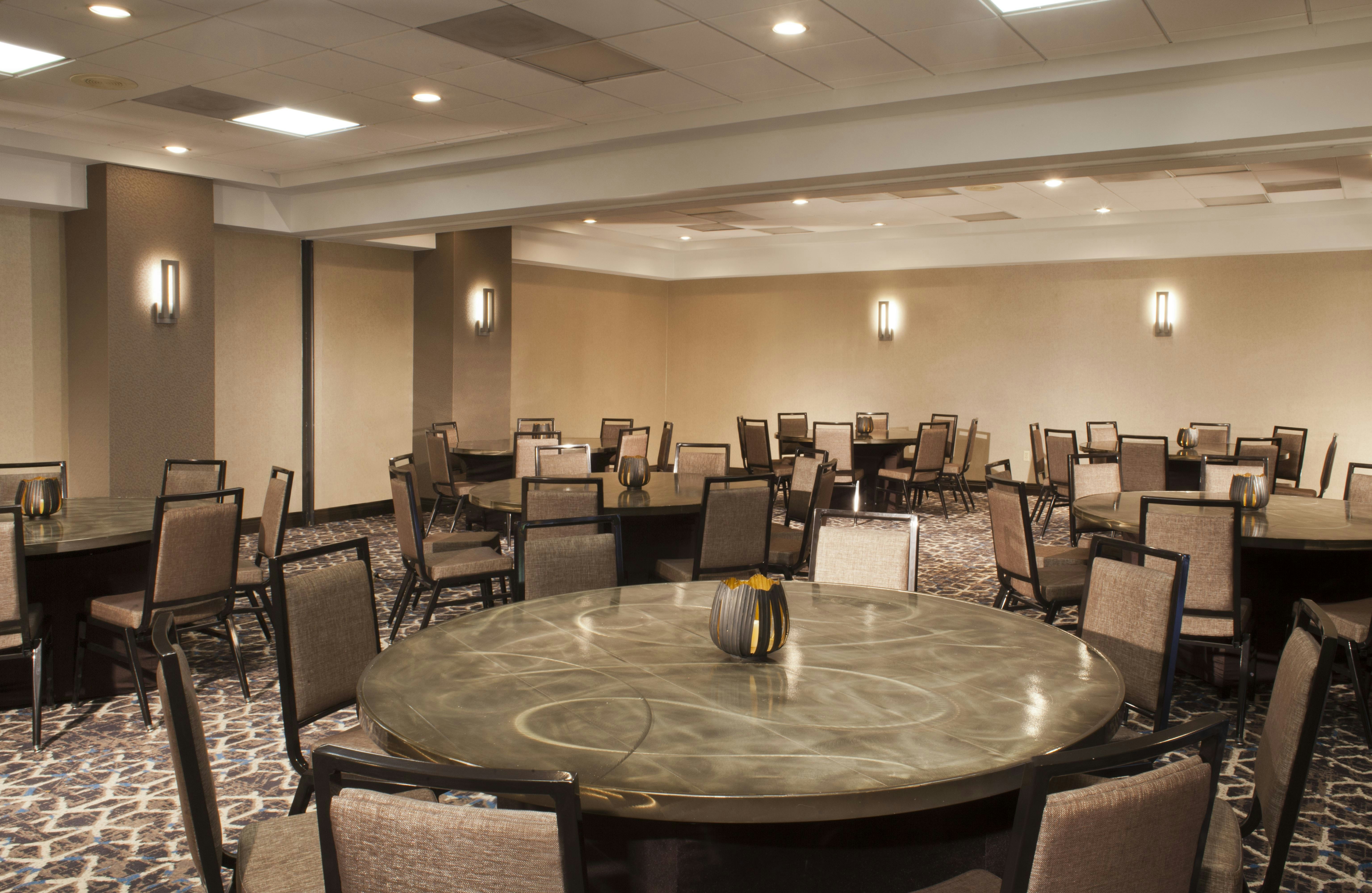 Embassy Suites Galleria 22/50