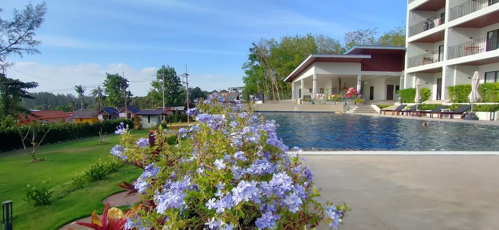 Aranya Resort Koh Lanta 40/50
