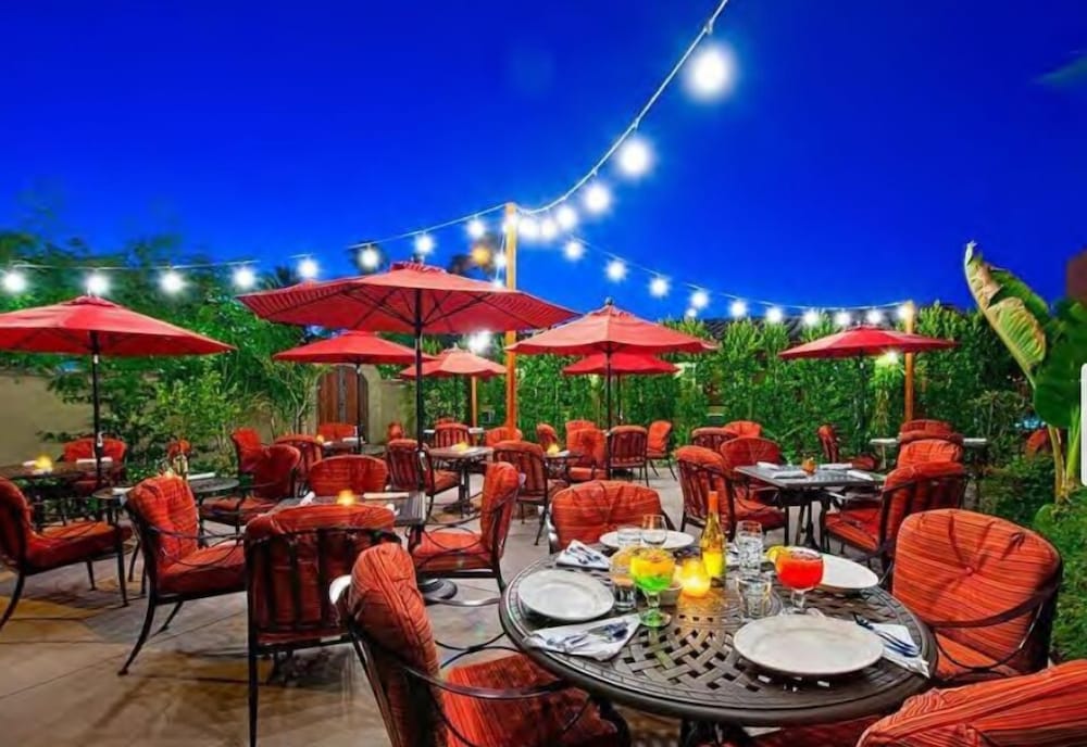 Los Arboles Hotel 32/50