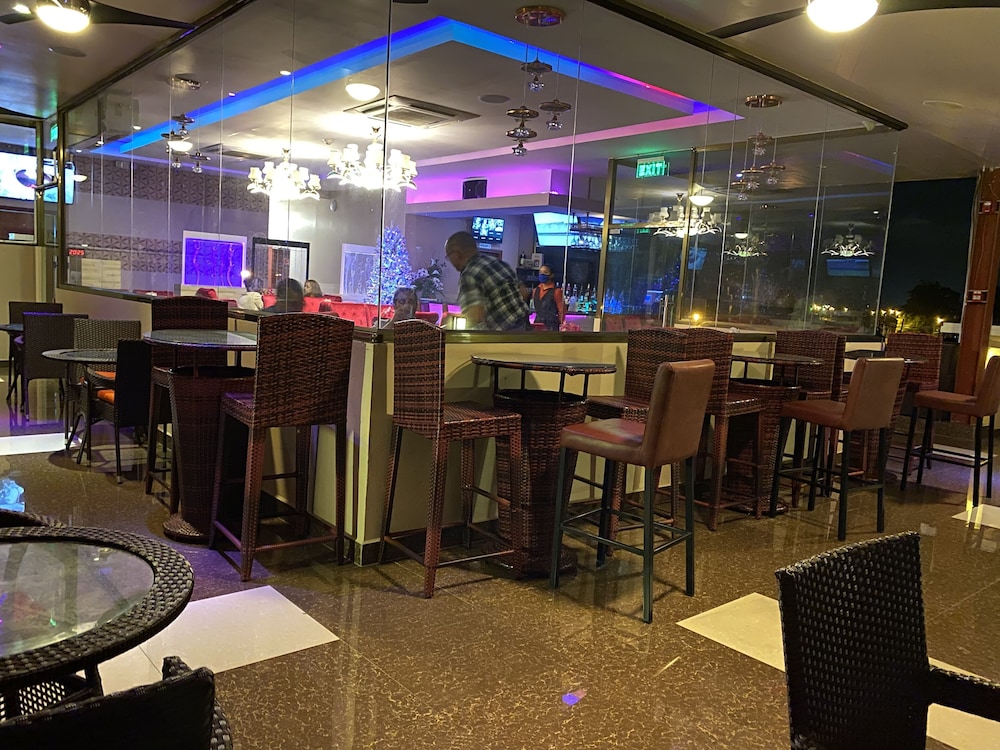 Grand Diamond Hotel 15/24