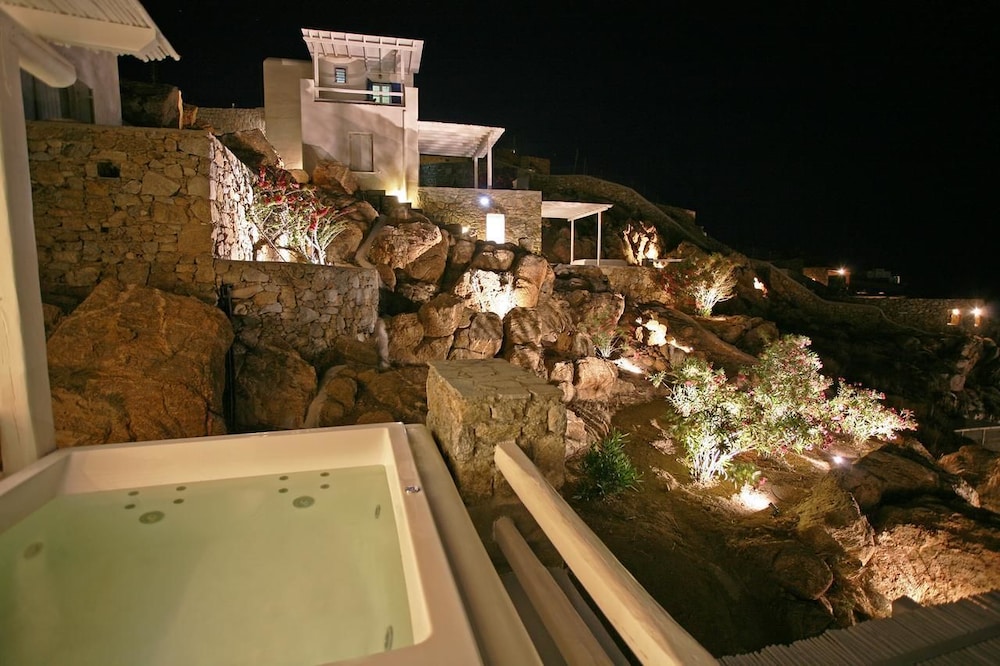 Atlantis Beach Residence 45/50