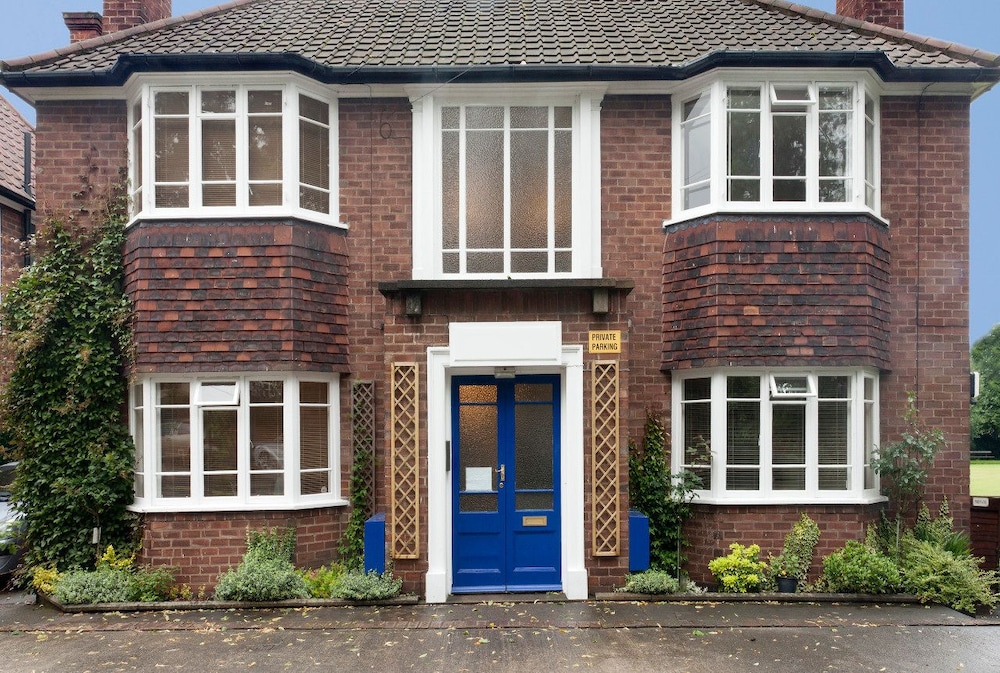 Poplar House Serviced Apartments 1/27