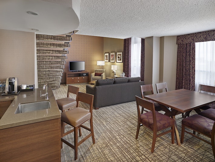Doubletree By Hilton Hotel West Edmonton 36/50