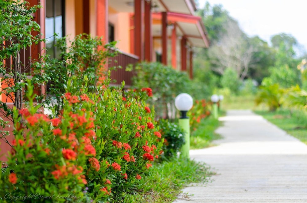 Toongyoong Longbeach Resort 32/42