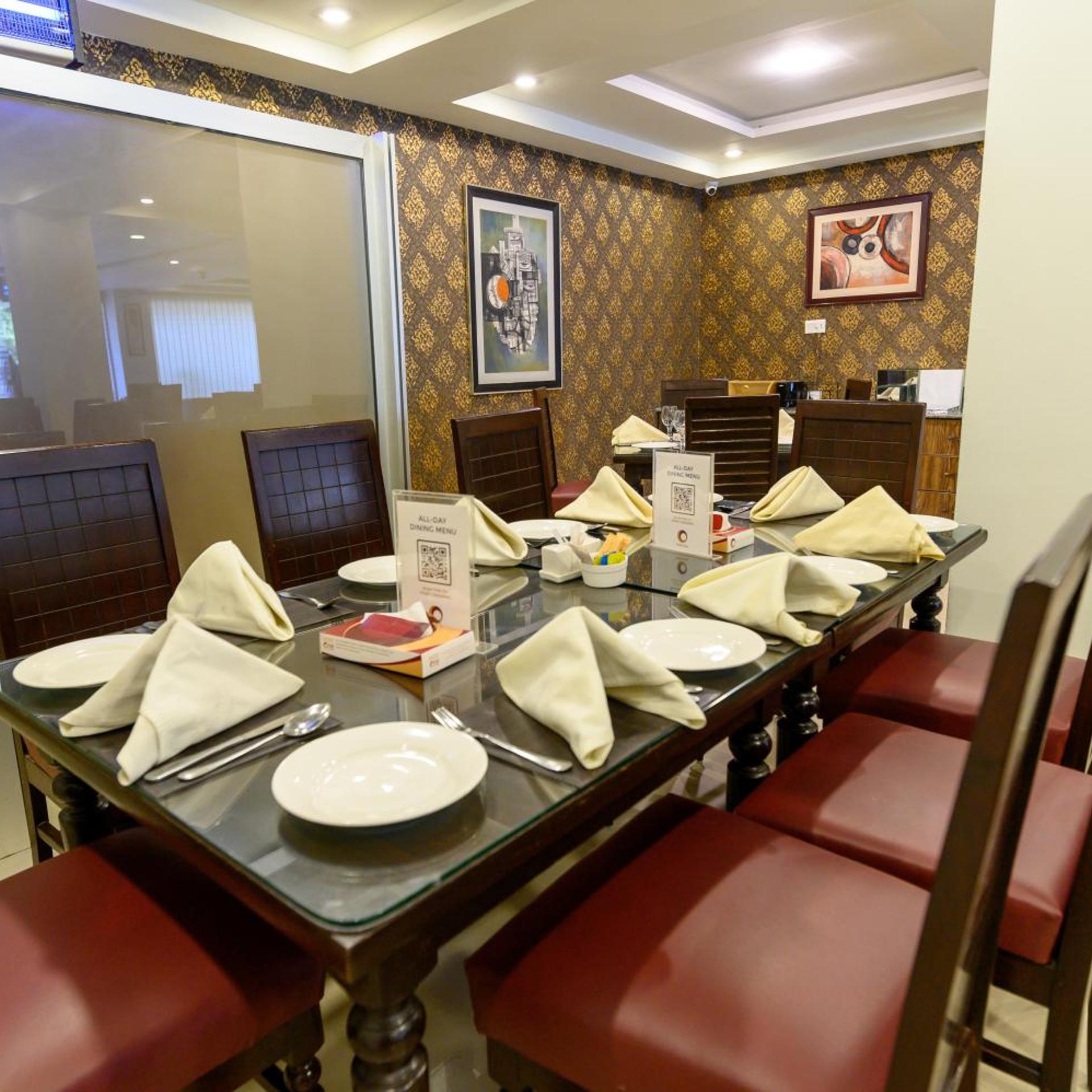 Hotel One Jinnah 33/41