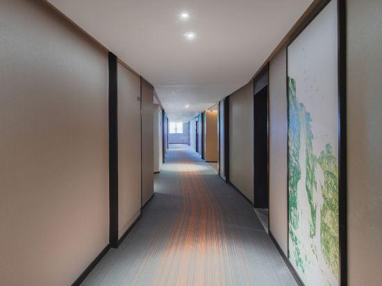 Hampton by Hilton Mengzi Nanhu 24/38