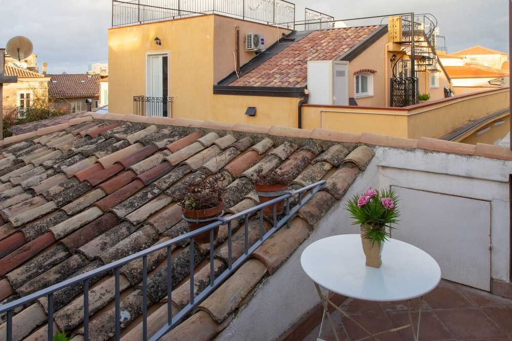 Donnaciccina Accomodation 5/50