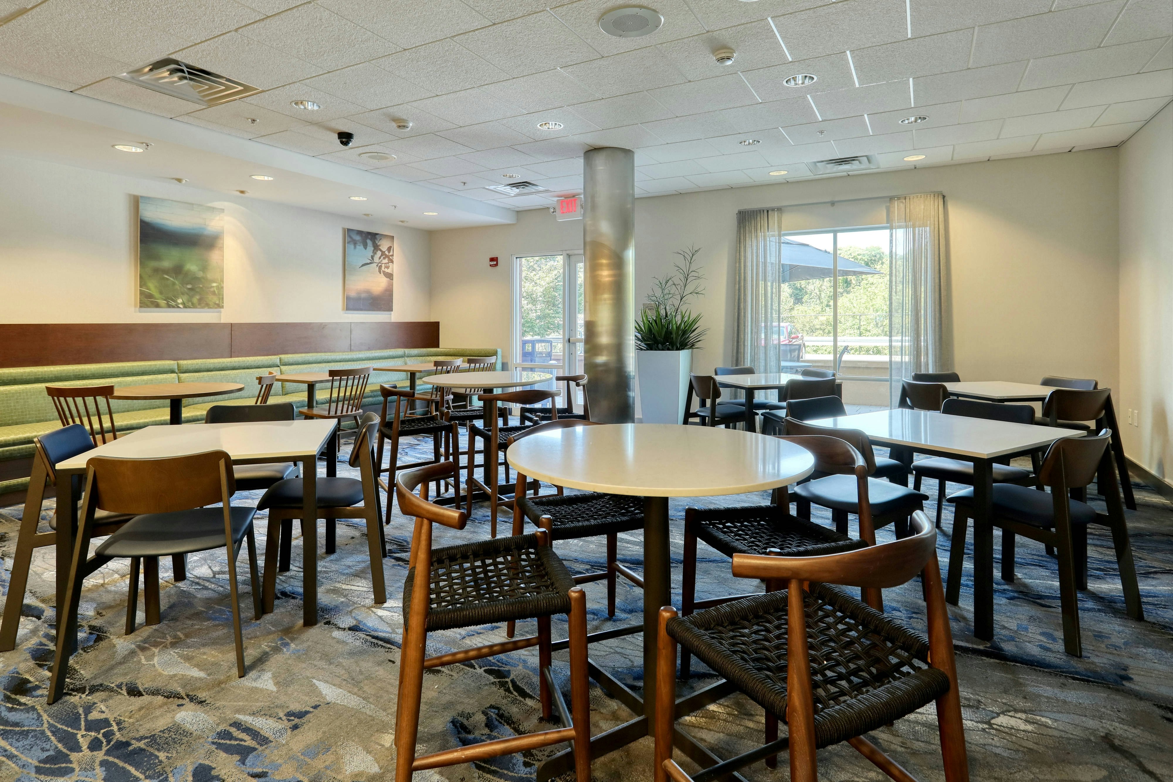 Fairfield Inn Amp Suites By Marriott Harrisburg West 18/21