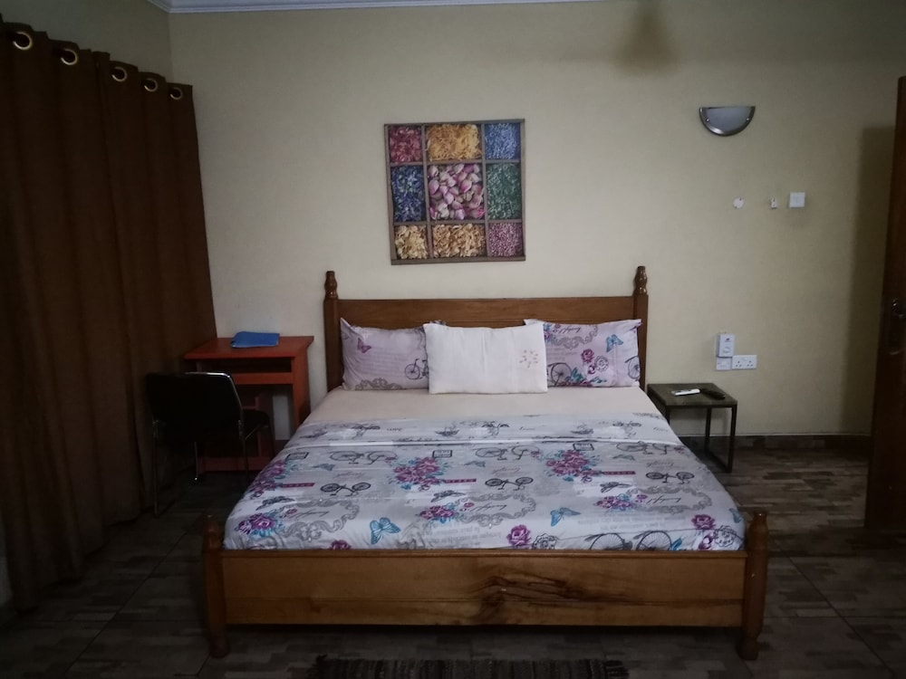 The Golden Apple Guest House 29/74